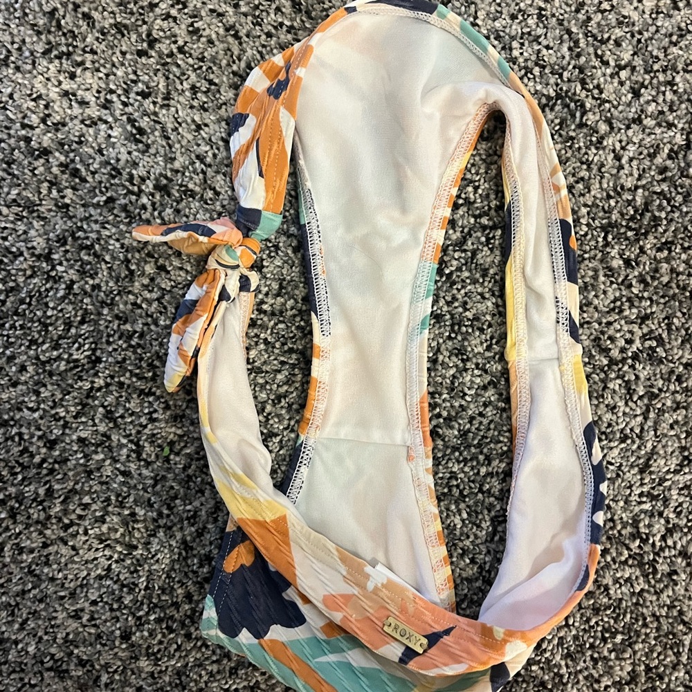 Nwot Roxy Bikini - image 3